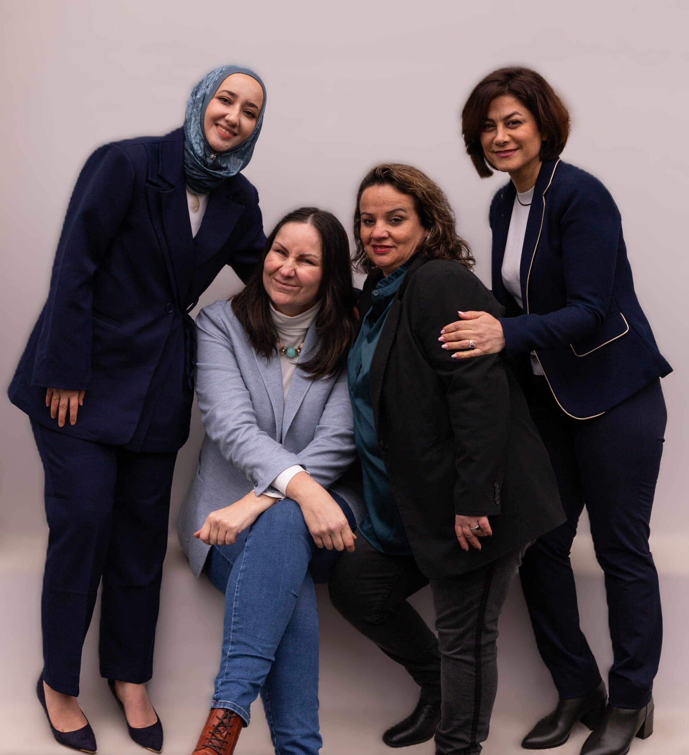 Team-Foto der Zarondi-Psychologinnen